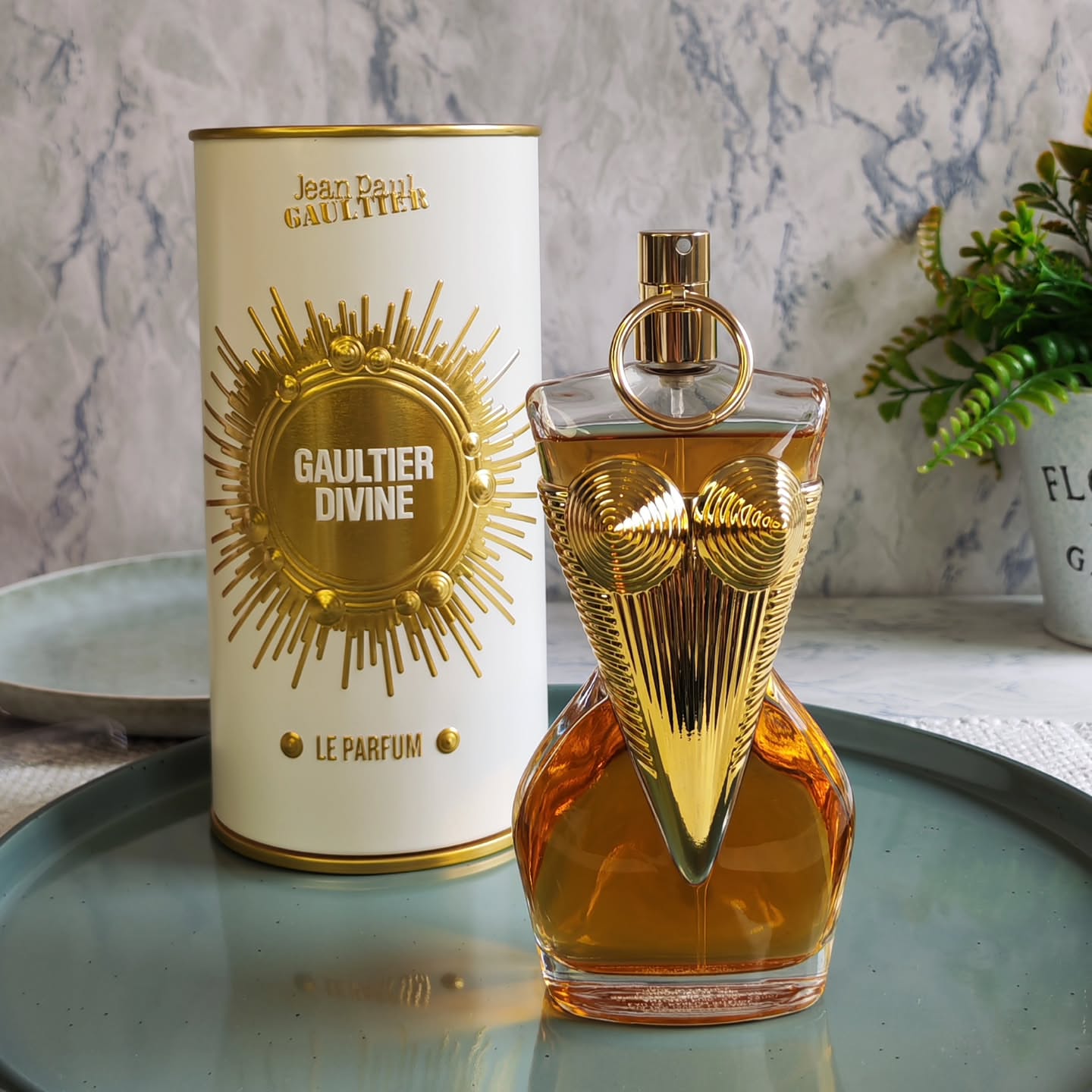 عطر زنانه دیواین ژان پل گوتیه